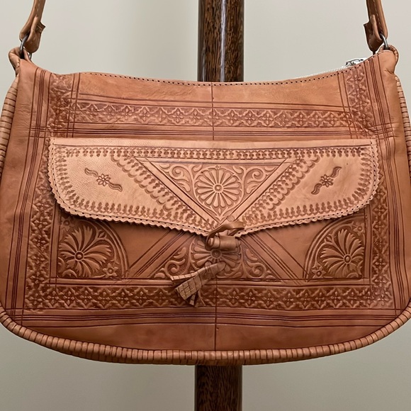 NWOT Crossbody Bag - Moroccan Artisan Tooled Leather - Approx 12”x10”x2” - Picture 3 of 10